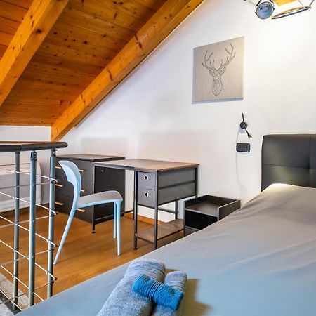 Strepitoso Loft Con Vista Duomo Lägenhet Alba  Exteriör bild