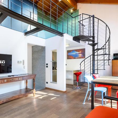 Strepitoso Loft Con Vista Duomo Lägenhet Alba  Exteriör bild